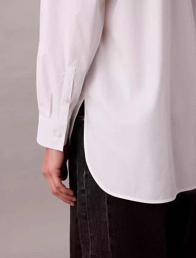 Camisa de popelín con botones y corte relajado Camisa de popelín con botones y corte relajado