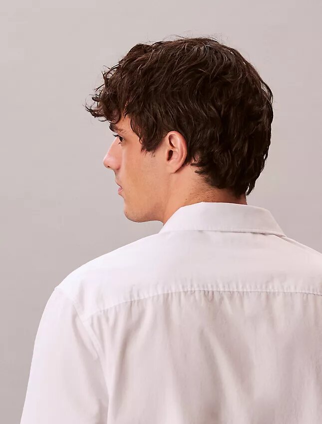 Camisa de popelín lavado con botones y corte holgado Camisa de popelín lavado con botones y corte holgado