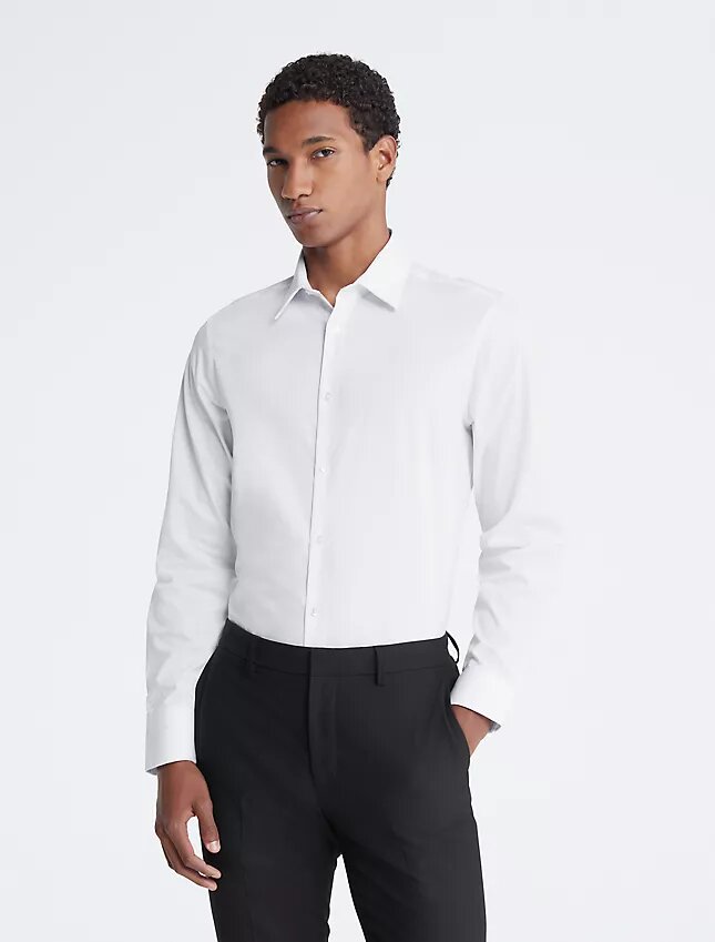 Camisa de vestir ajustada de algodón con diseño en espiga Camisa de vestir ajustada de algodón con diseño en espiga