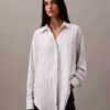 Camisa holgada de viscosa con botones Camisa holgada de viscosa con botones