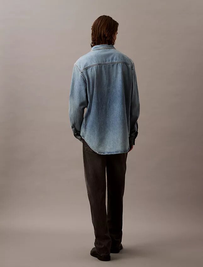 Camisa oversize ajustada Camisa oversize ajustada
