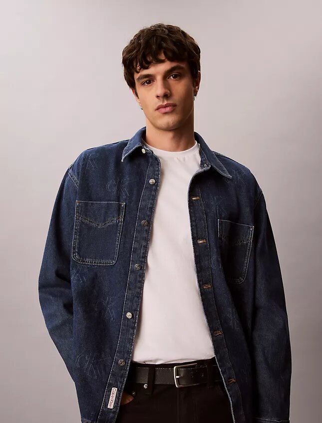 Camisa oversize de Denim con Monogram integral estilo años 90 Camisa oversize de Denim con Monogram integral estilo años 90