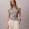 Camiseta ajustada con fruncidos Camiseta ajustada con fruncidos