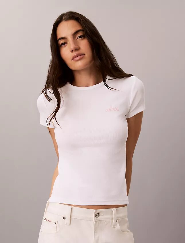 Camiseta ajustada con gráfico del logotipo Contour Rib Camiseta ajustada con gráfico del logotipo Contour Rib