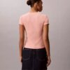 Camiseta ajustada con gráfico del logotipo Contour Rib Camiseta ajustada con gráfico del logotipo Contour Rib