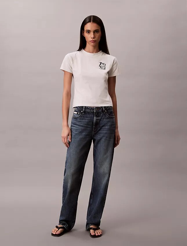 Camiseta ajustada con gráfico del logotipo de la flor Camiseta ajustada con gráfico del logotipo de la flor