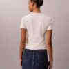 Camiseta ajustada con gráfico del logotipo en relieve Camiseta ajustada con gráfico del logotipo en relieve