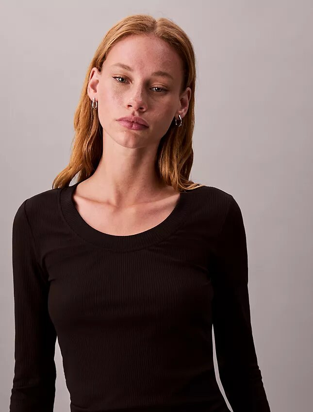 Camiseta ajustada de Modal elástico acanalado Camiseta ajustada de Modal elástico acanalado