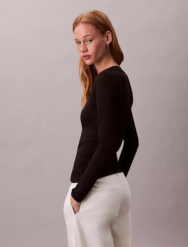 Camiseta ajustada de Modal elástico acanalado Camiseta ajustada de Modal elástico acanalado