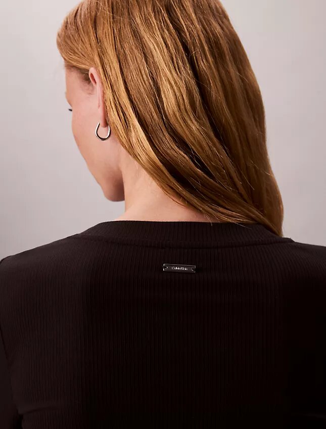 Camiseta ajustada de Modal elástico acanalado Camiseta ajustada de Modal elástico acanalado