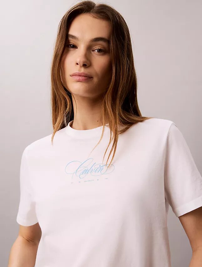 Camiseta clásica con el logotipo Calvin Script Camiseta clásica con el logotipo Calvin Script