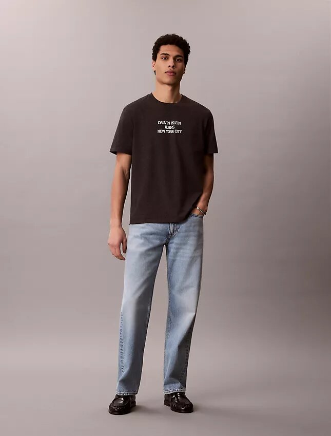 Camiseta clásica con gráfico Ckj Camiseta clásica con gráfico Ckj