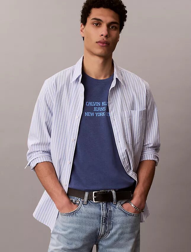 Camiseta clásica con gráfico Ckj Camiseta clásica con gráfico Ckj