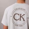 Camiseta clásica con gráfico de círculo con el logotipo