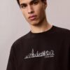 Camiseta clásica con gráfico de horizonte urbano