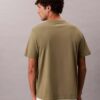 Camiseta clásica con gráfico de logotipo en letra pequeña Camiseta clásica con gráfico de logotipo en letra pequeña