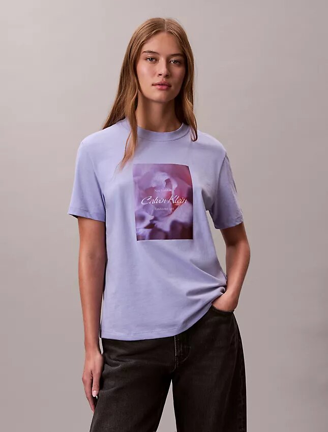 Camiseta clásica con gráfico de logotipo floral Camiseta clásica con gráfico de logotipo floral