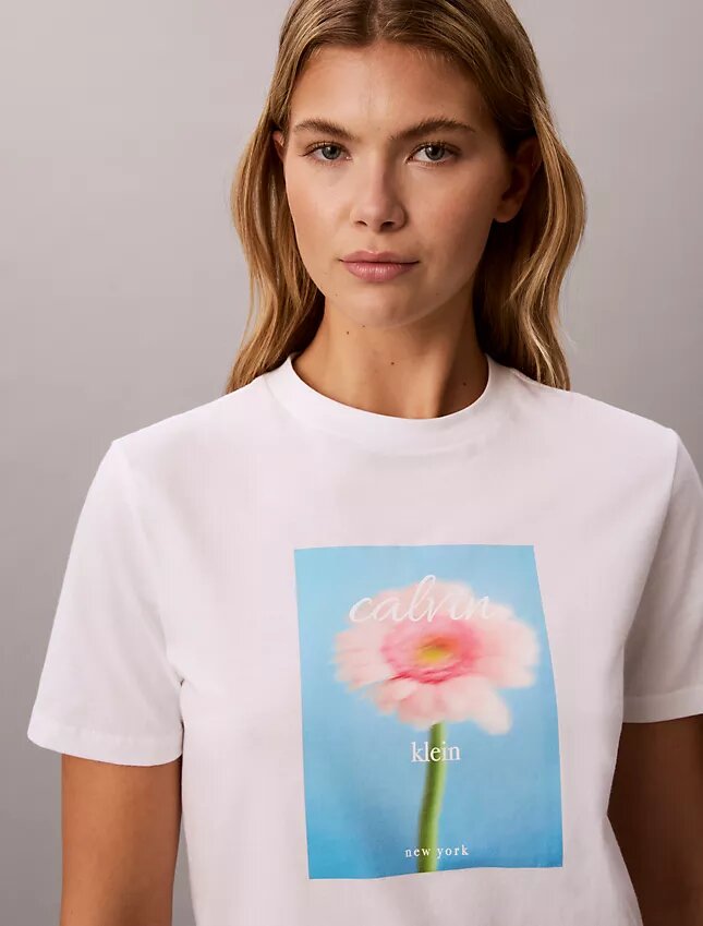 Camiseta clásica con gráfico de margaritas Camiseta clásica con gráfico de margaritas