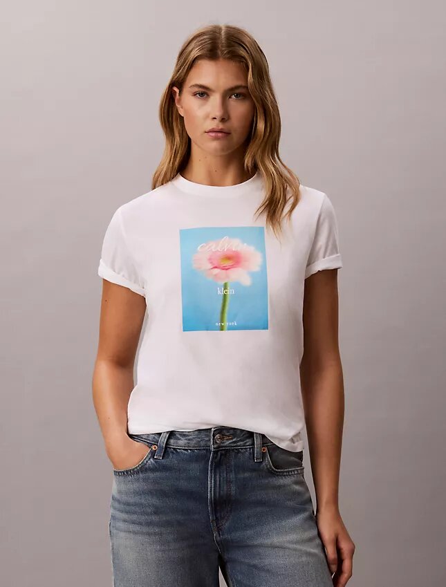 Camiseta clásica con gráfico de margaritas Camiseta clásica con gráfico de margaritas