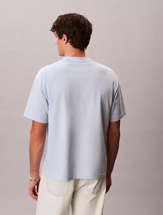 Camiseta clásica con gráfico del contorno del Monólogo Camiseta clásica con gráfico del contorno del Monólogo
