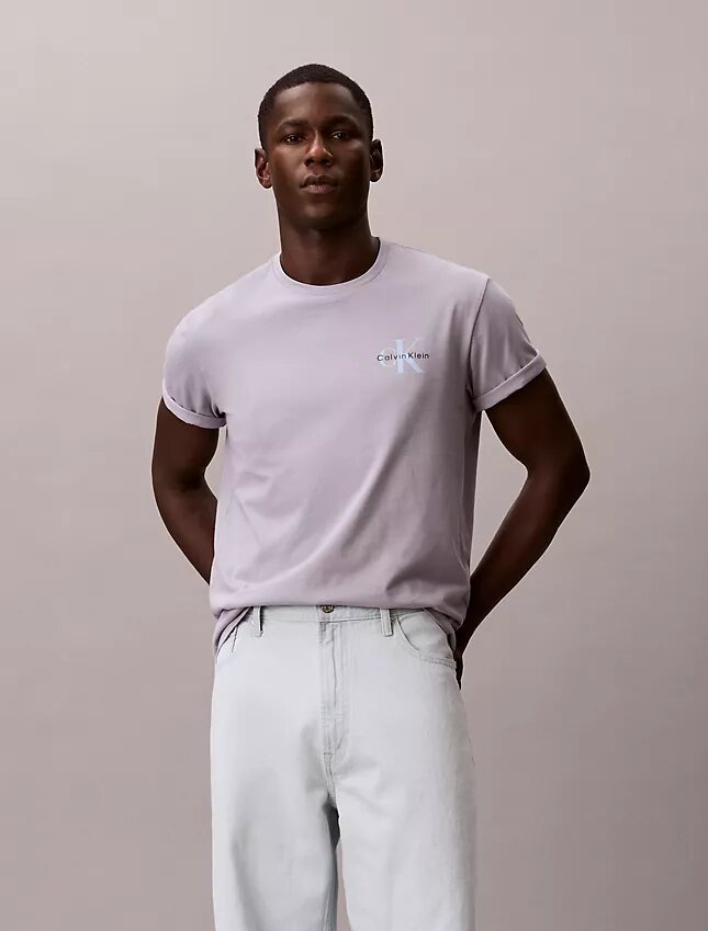 Camiseta clásica con gráfico Monólogo Camiseta clásica con gráfico Monólogo