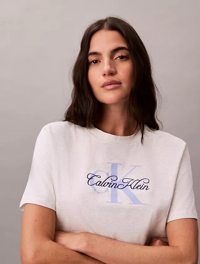 Camiseta clásica con gráfico «Script Monologo» Camiseta clásica con gráfico «Script Monologo»