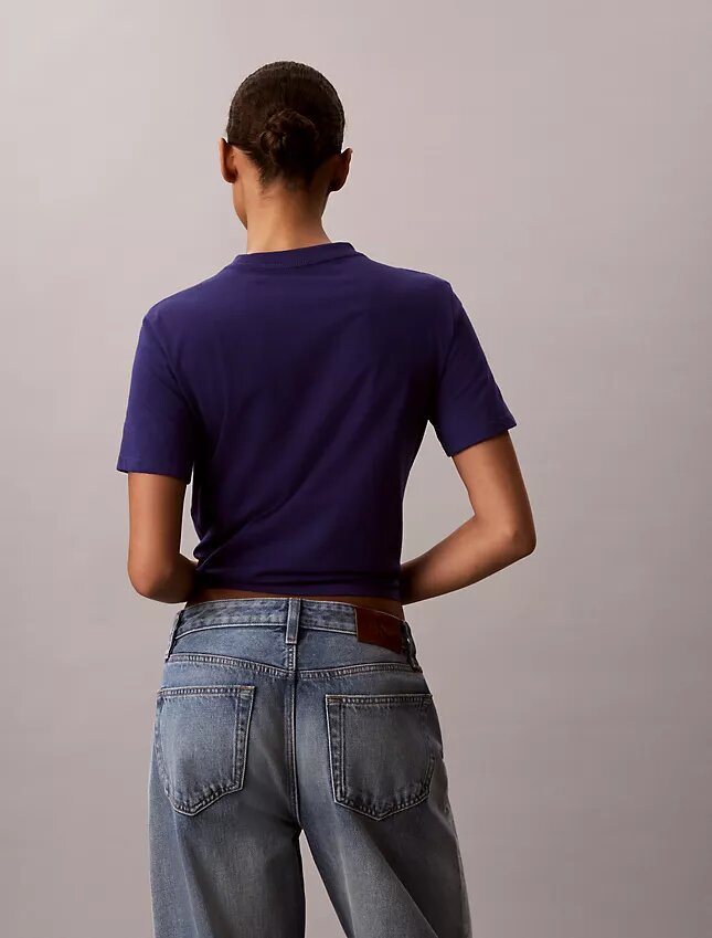 Camiseta clásica con logo de corazón Camiseta clásica con logo de corazón