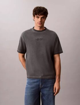 Camiseta clásica de cuello redondo con gráfico del logotipo en tinte descolorido