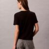 Camiseta con cuello en V y Monogram Camiseta con cuello en V y Monogram