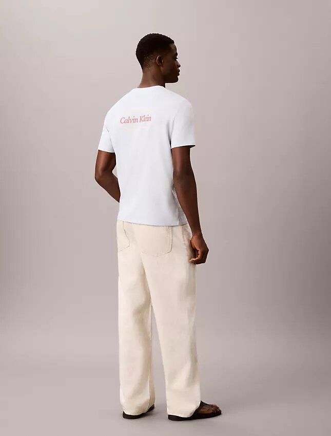 Camiseta con logo gráfico Diner de Calvin Klein Camiseta con logo gráfico Diner de Calvin Klein