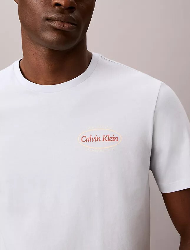 Camiseta con logo gráfico Diner de Calvin Klein Camiseta con logo gráfico Diner de Calvin Klein