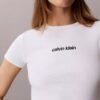 Camiseta corta con logo y ribete contorneado Camiseta corta con logo y ribete contorneado
