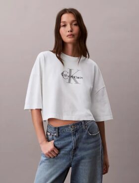 Camiseta corta de corte cuadrado Monólogo