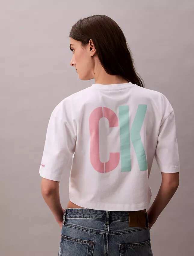 Camiseta corta holgada «Pride Viva Love» de Marc Hundley Camiseta corta holgada «Pride Viva Love» de Marc Hundley