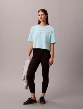 Camiseta corta y holgada Commuter Camiseta corta y holgada Commuter