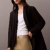 Camiseta de algodón con cuello en U y canalé Camiseta de algodón con cuello en U y canalé