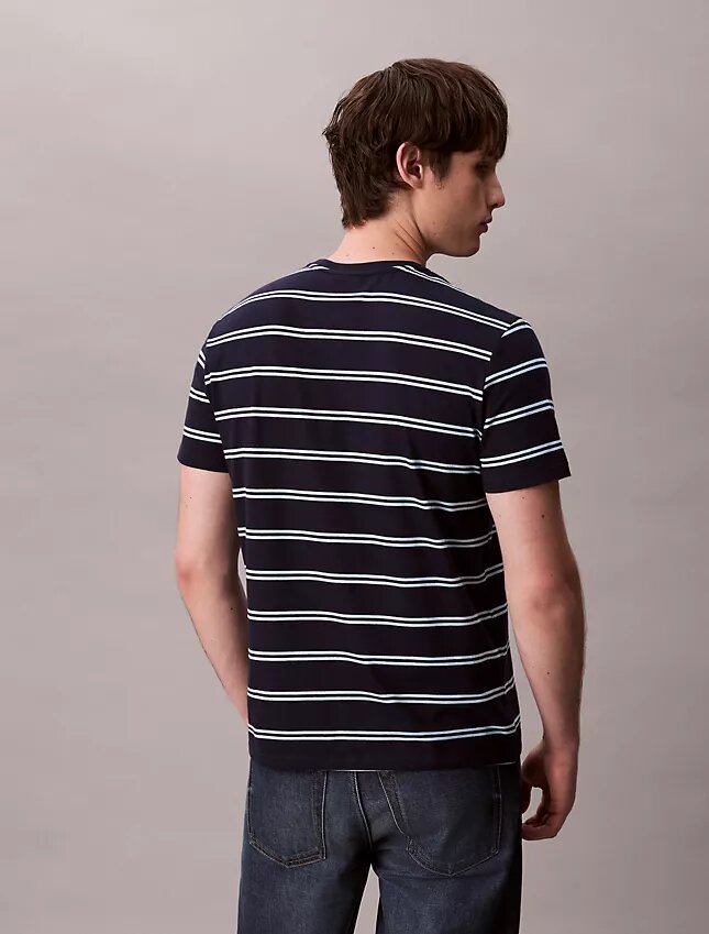 Camiseta de cuello redondo con rayas Liquid Touch Camiseta de cuello redondo con rayas Liquid Touch