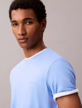 Camiseta de cuello redondo Liquid Touch
