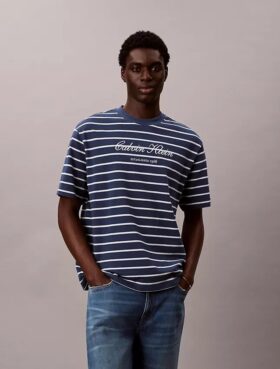 Camiseta holgada con gráfico de logotipo a rayas