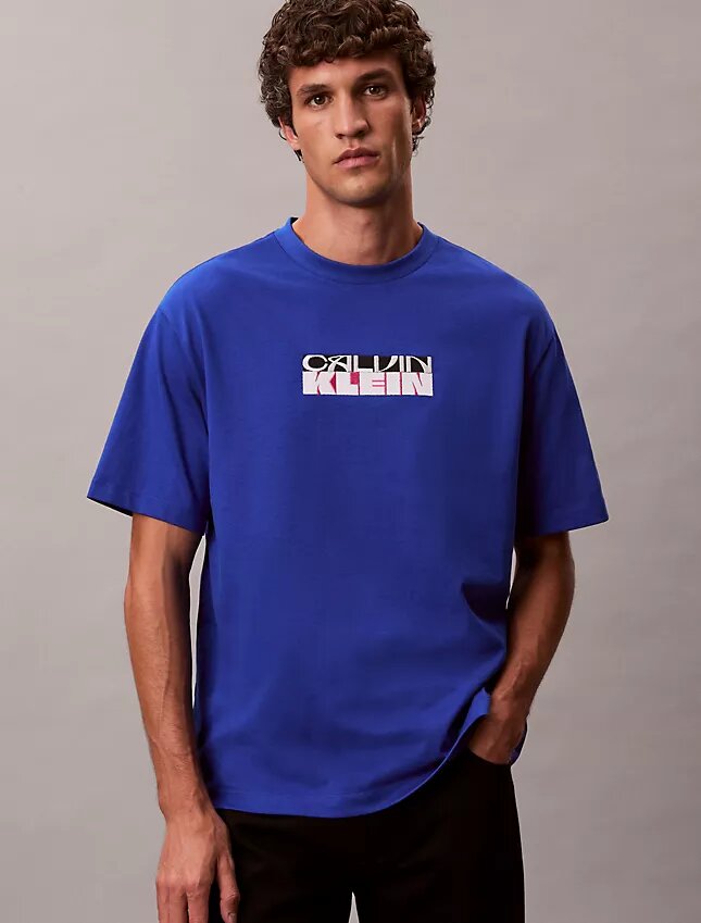 Camiseta holgada con gráfico de logotipo en bloque Camiseta holgada con gráfico de logotipo en bloque