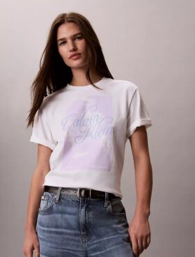 Camiseta holgada con gráfico de logotipo en letra manuscrita descolorida