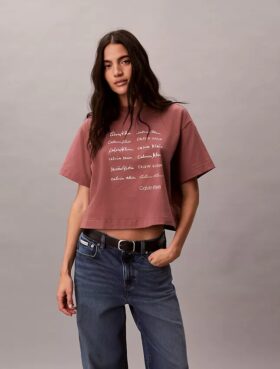 Camiseta holgada con gráfico del logotipo