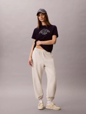 Camiseta holgada con gráfico del logotipo del arco