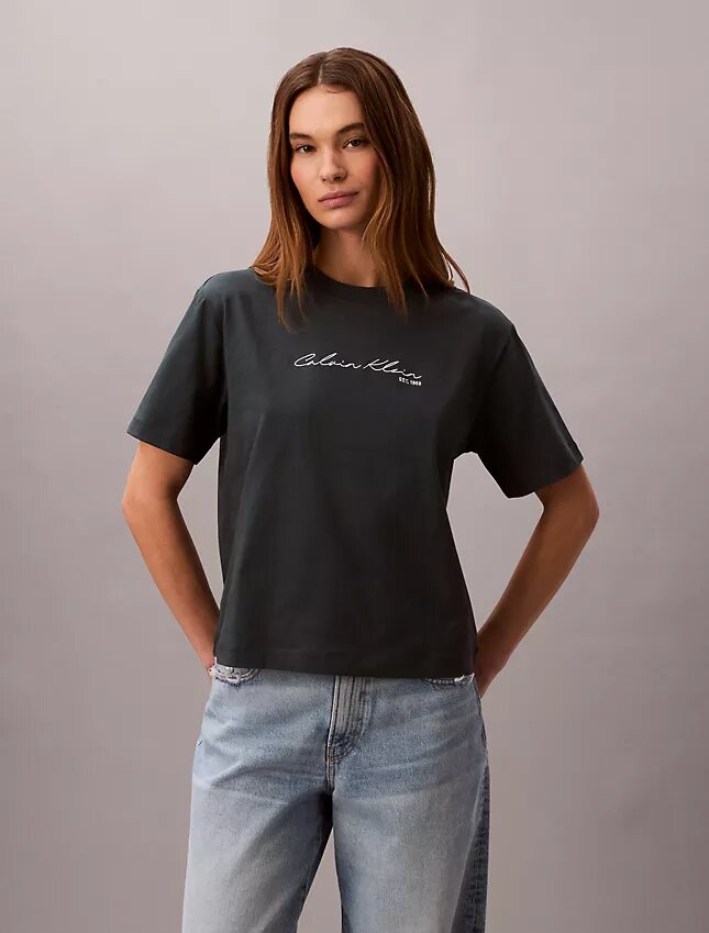 Camiseta holgada con logotipo en letra cursiva Camiseta holgada con logotipo en letra cursiva
