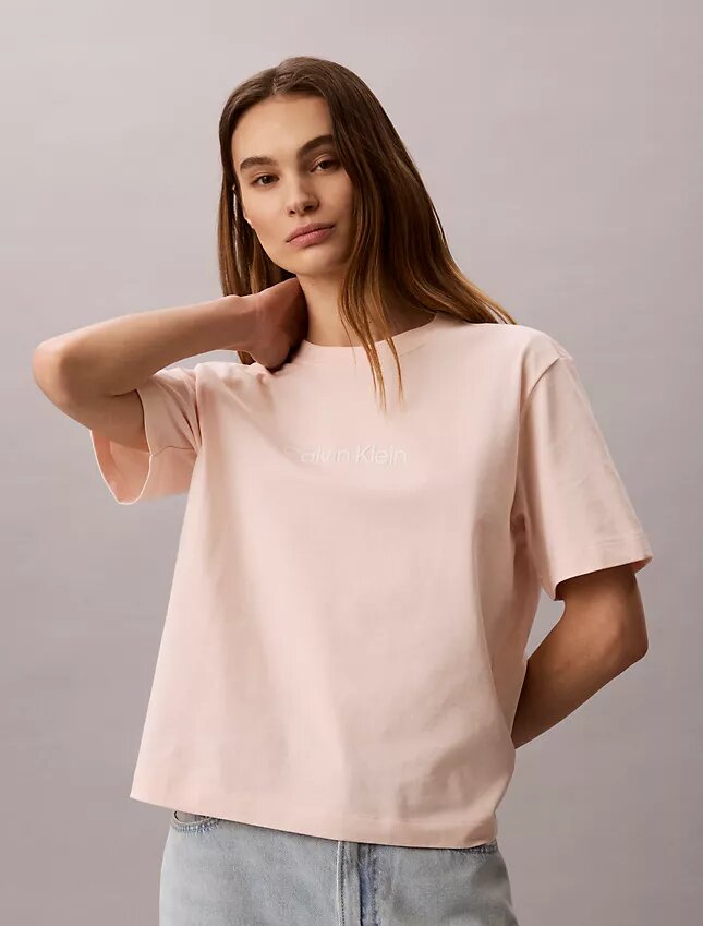 Camiseta holgada con logotipo estándar Camiseta holgada con logotipo estándar