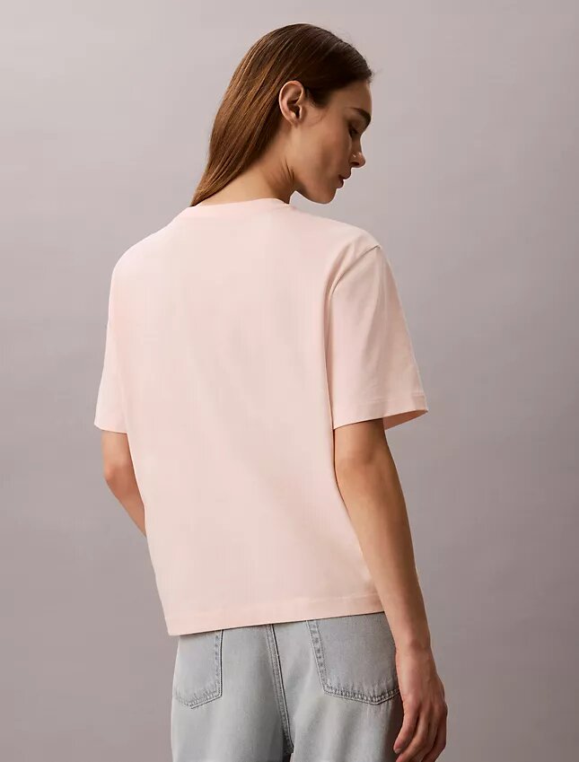 Camiseta holgada con logotipo estándar Camiseta holgada con logotipo estándar