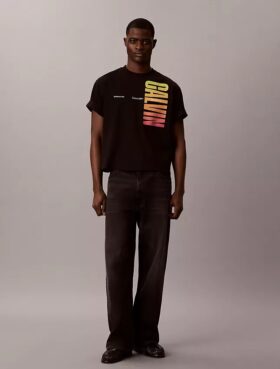 Camiseta holgada con logotipo llamativo Pride