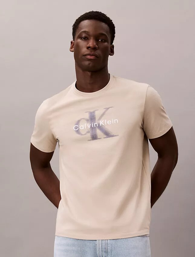 Camiseta Monólogo con efecto de movimiento difuminado Camiseta Monólogo con efecto de movimiento difuminado