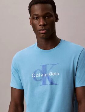Camiseta Monólogo con efecto de movimiento difuminado