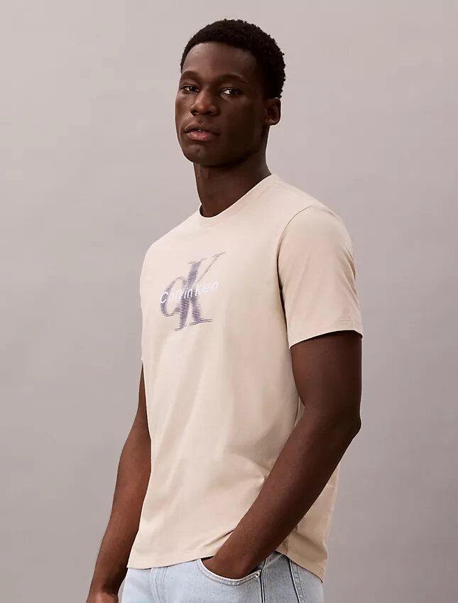 Camiseta Monólogo con efecto de movimiento difuminado Camiseta Monólogo con efecto de movimiento difuminado